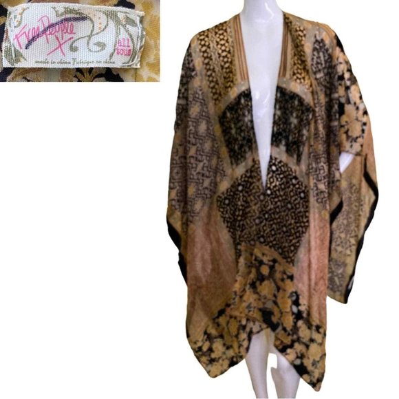 SOLD FREE PEOPLE Beguiled Patchwork Burnout Velvet Kimono NEW ONE SIZE - Picture 10 of 13